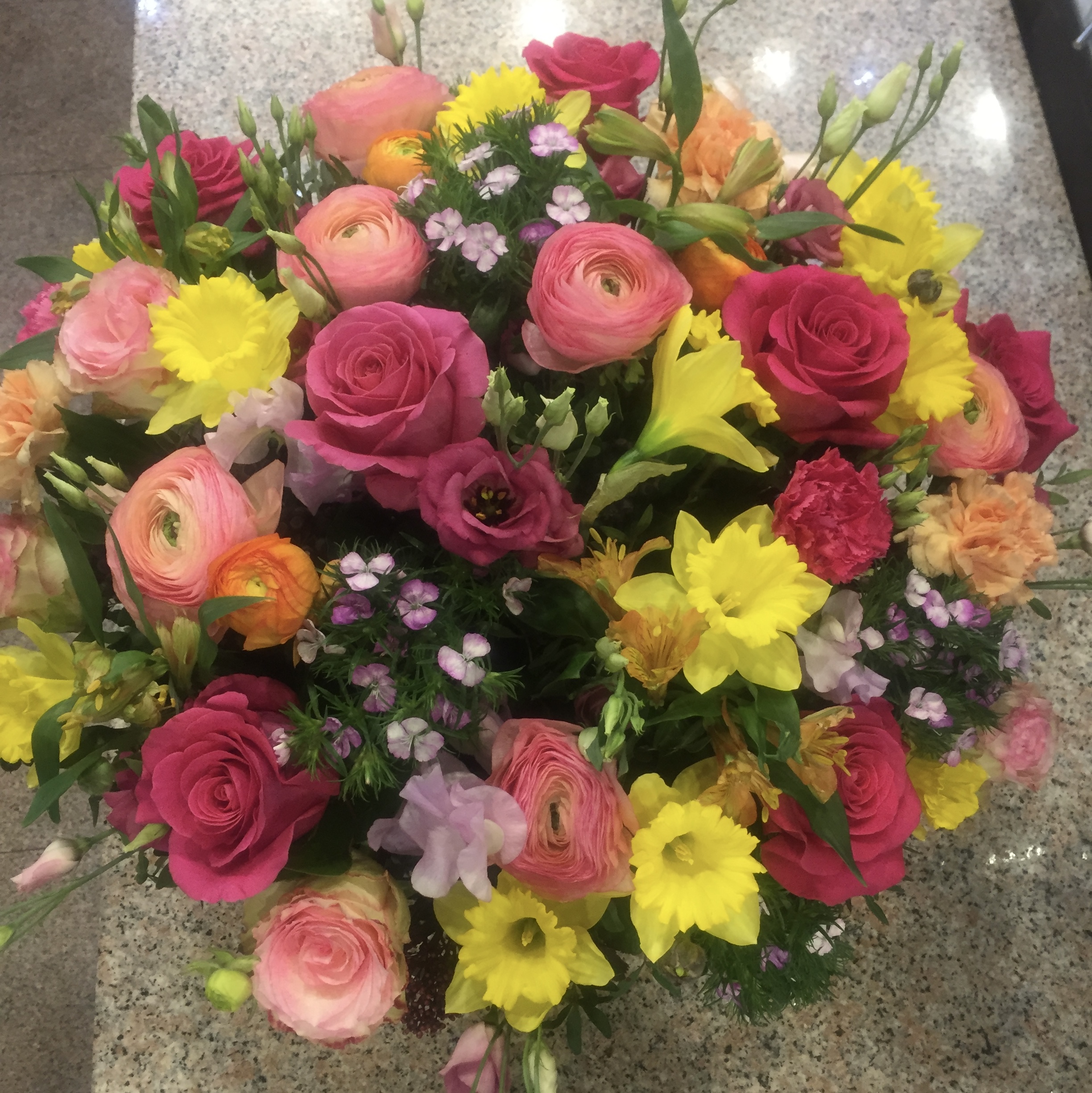 fleuriste-daniel guittat-75007 – bouquet fêtes 2023
